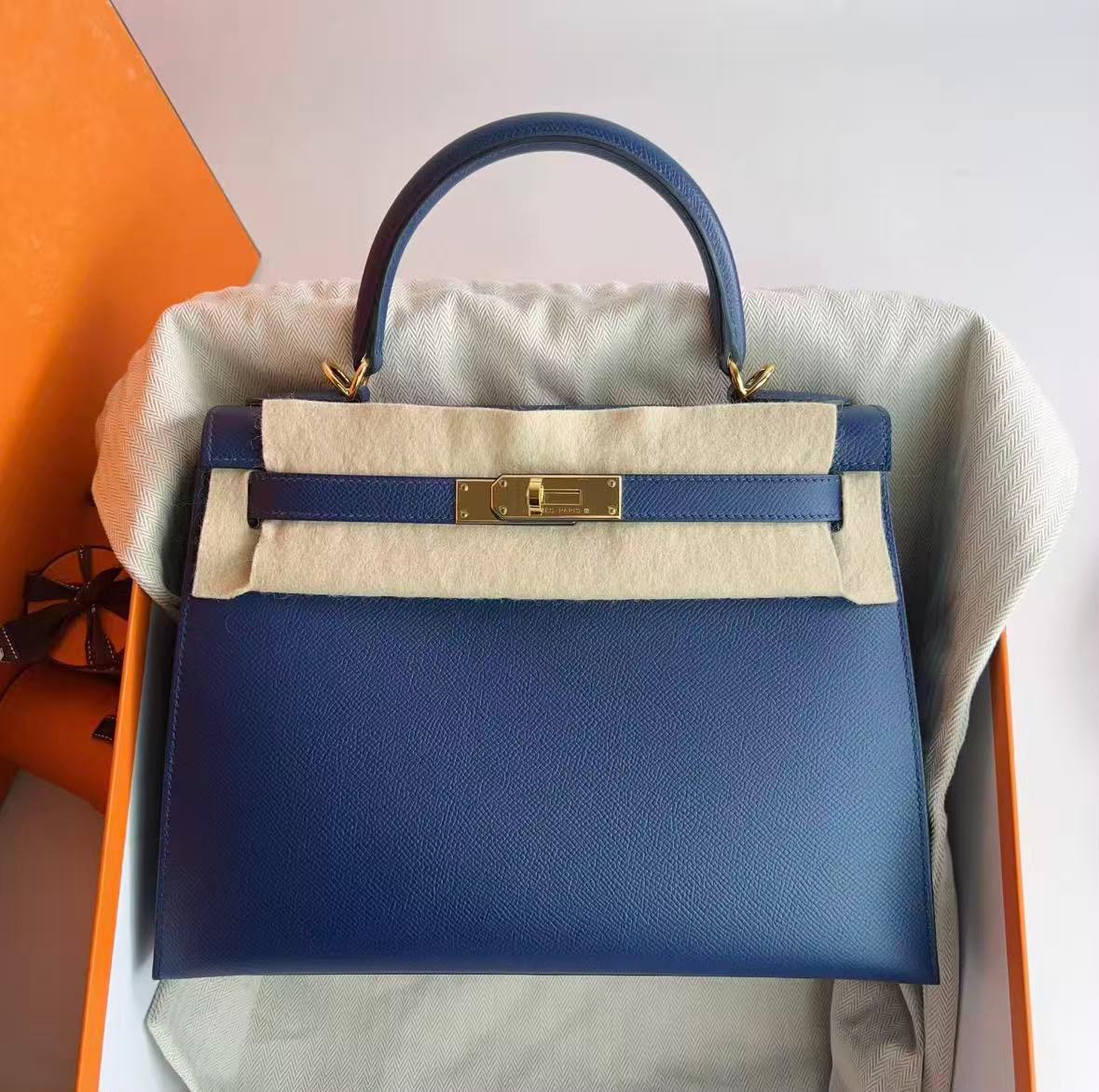 Hermes Kelly 28 blue sapphire Epsom gold hardware