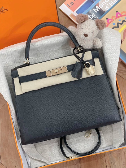 Hermès Kelly 28 black Epsom leather Light Gold Hardware