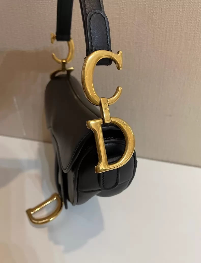Dior Saddle Bag in black calfskin
