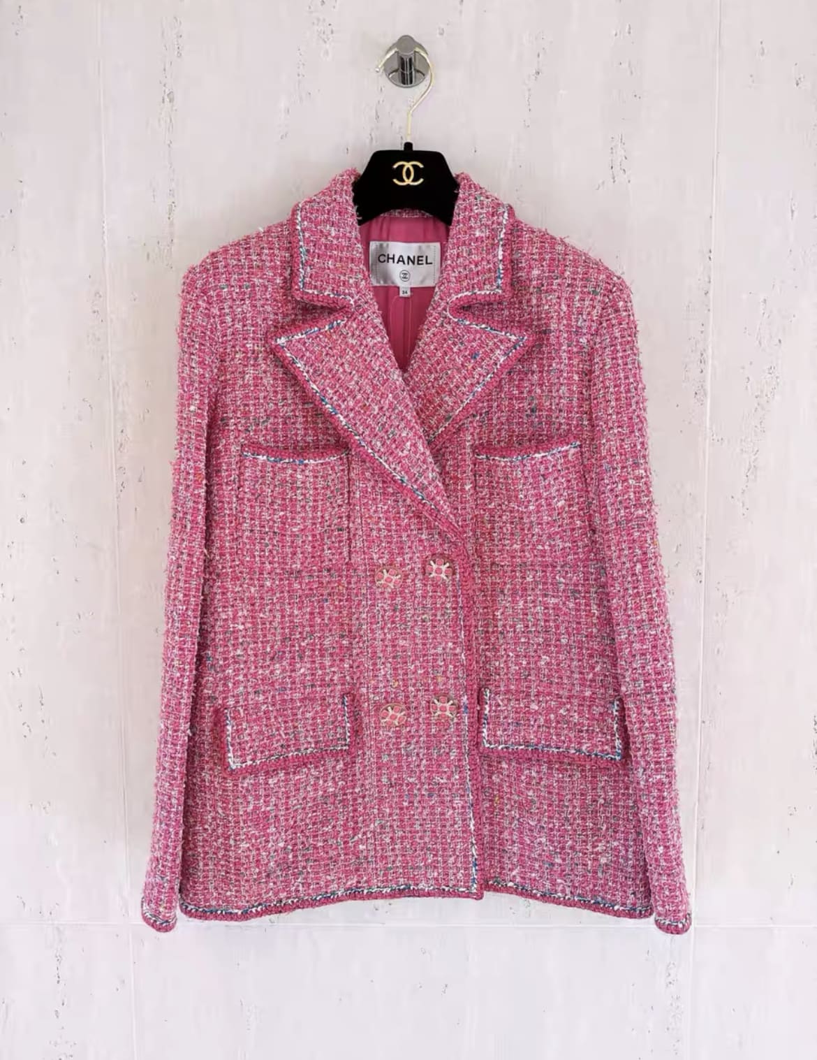 CHANEL Chanel Spring 2019 Ready-to-Wear Collection pink jacket - 34 Jacket - Used fashion item from Top Quality Luxury Designers Bag