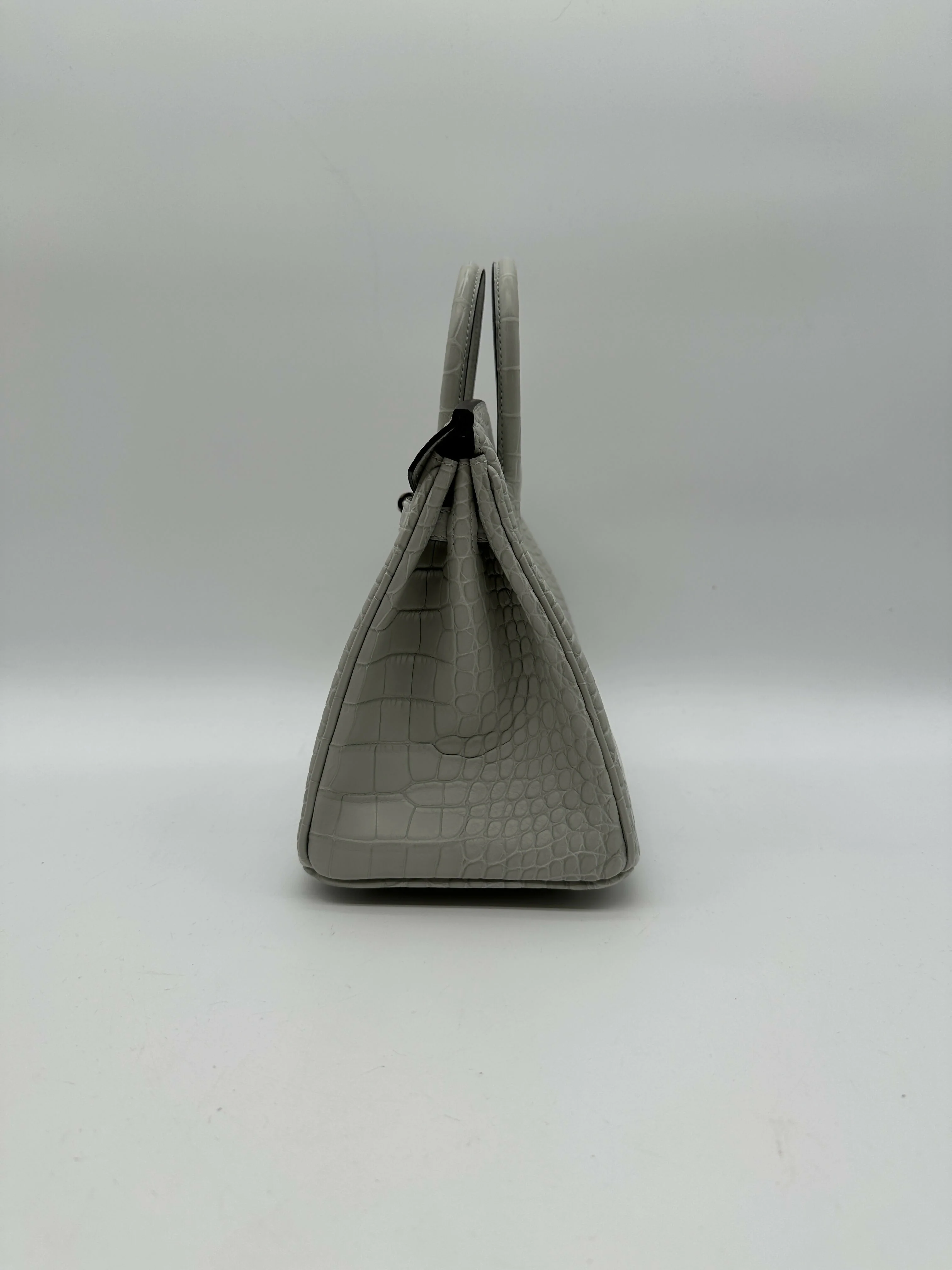 Hermès Birkin 25 Matte Alligator Gris Neve PHW W 2025