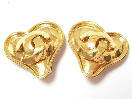 CHANEL Chanel Vintage 95 Heart-Shaped Cc Logo Gold-Plated Ear Clips - Onesize Fashion Jewellery - Secondhand luxury from Top Quality Luxury Designers Bag