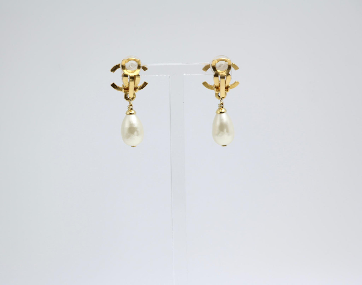 Chanel Vintage 95A Gold Plated Pearl Drop Earrings