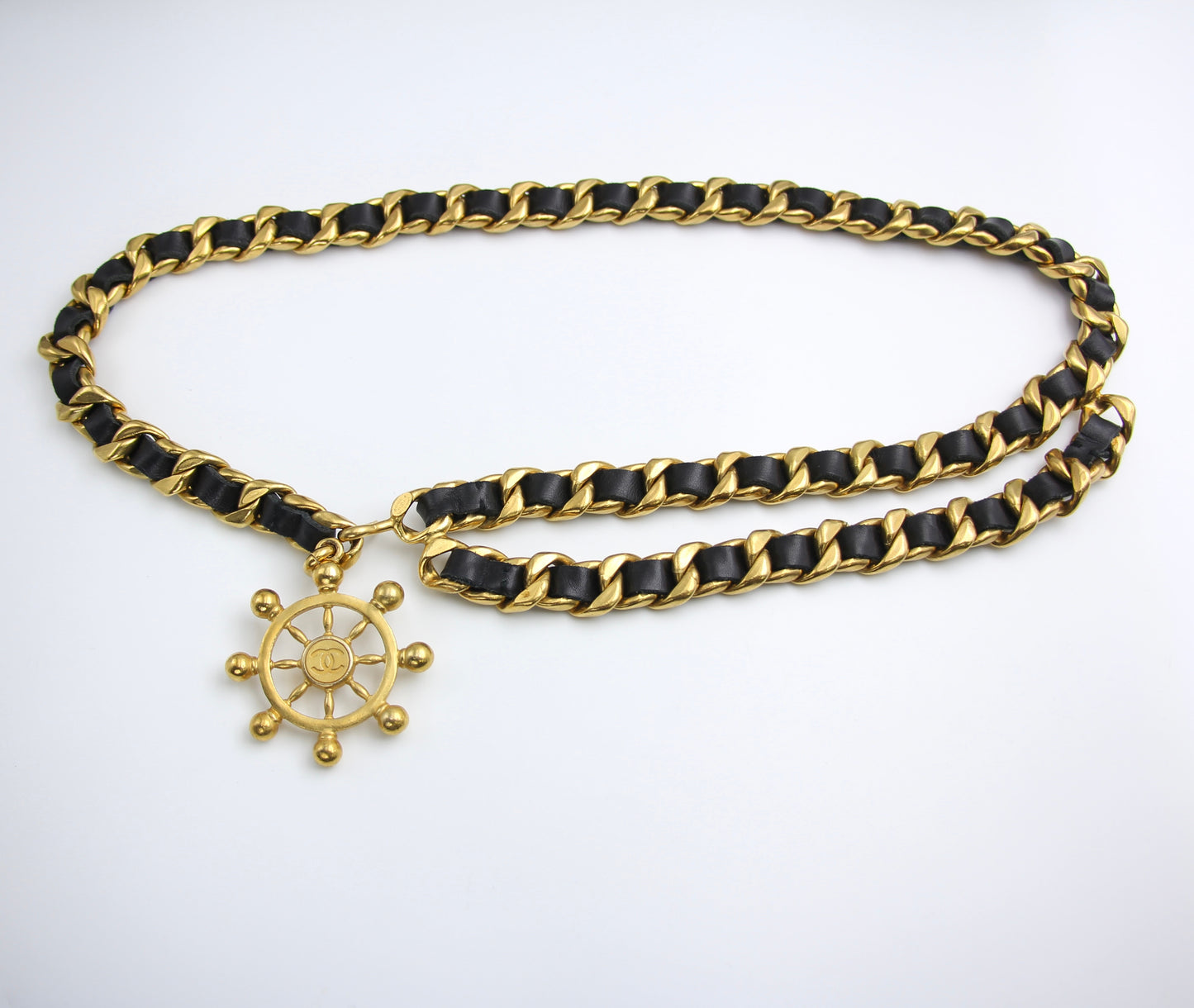 CHANEL Chanel Vintage 94P Gold Plated Leather Navy Chain Waist Chain L94 - Onesize Accessories - Secondhand luxury from Top Quality Luxury Designers Bag
