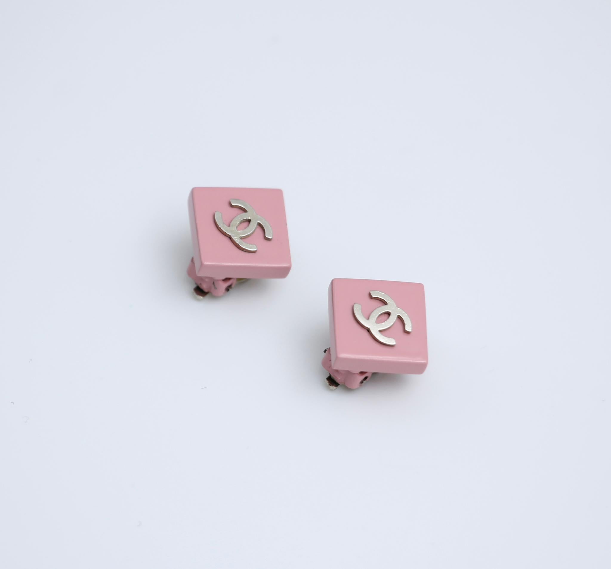 CHANEL Vintage Chanel 04P Pink Diamond Resin Clip-On Earrings - Onesize Fashion Jewellery - Vintage fashion from Top Quality Luxury Designers Bag