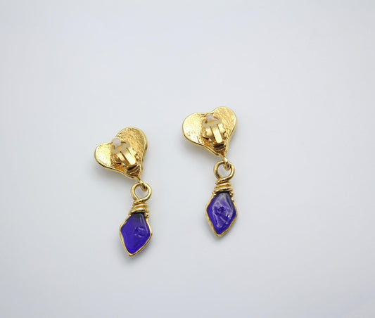 CHANEL Chanel Vintage 95P Blue Gripoix Gold Plated Heart Clip On Earrings - Onesize Fashion Jewellery - Secondhand luxury from Top Quality Luxury Designers Bag