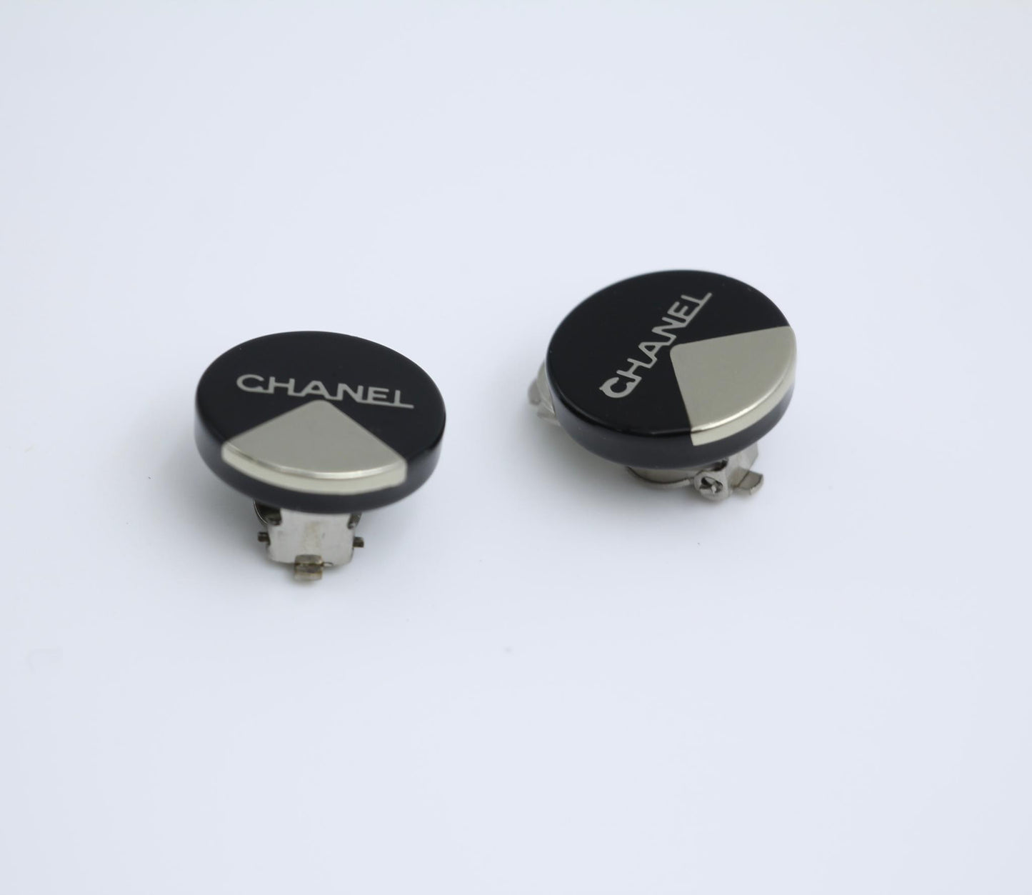 Chanel Vintage 00A Resin English Lettering Black Silver Half Triangle Earrings