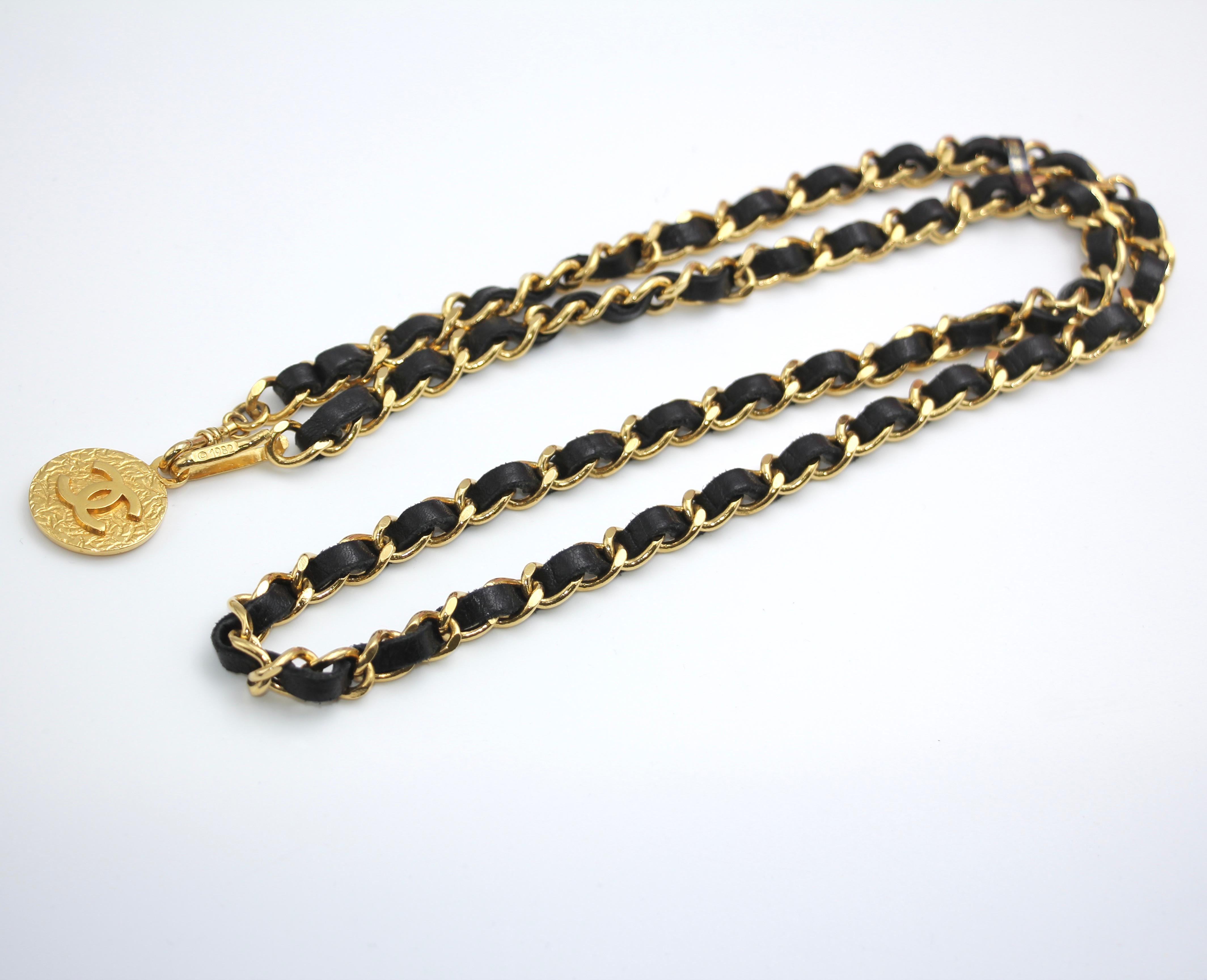 CHANEL Chanel Vintage 82 Gold Plated Leather Gold Coin Chain Waist Chain - Onesize chain - Secondhand luxury from Top Quality Luxury Designers Bag