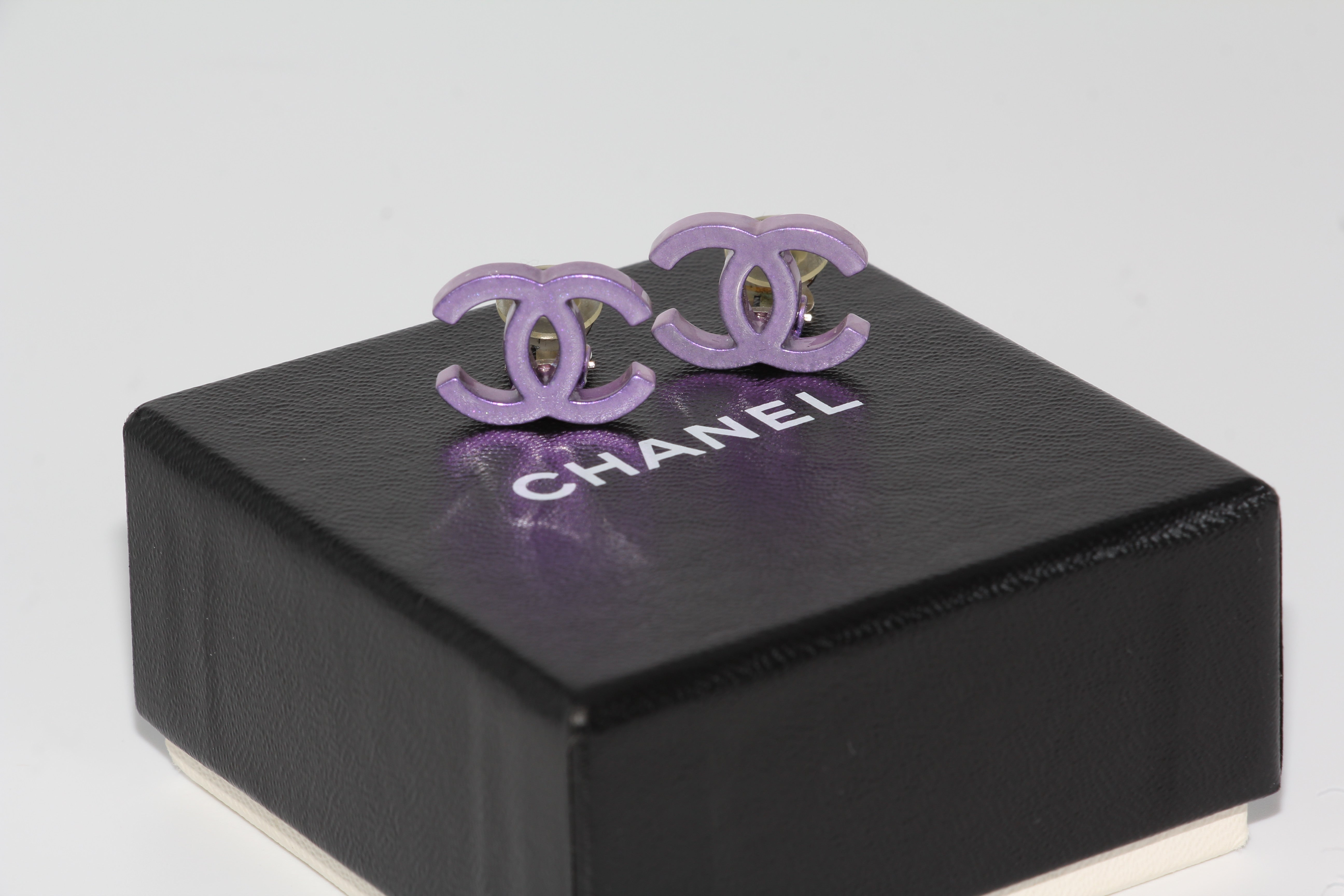 CHANEL Chanel Logo Earrings Purple - Onesize Fashion Jewellery - Secondhand luxury from Top Quality Luxury Designers Bag