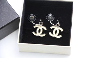Chanel Vintage 80S Black Gold Gold Plated Leather Waist Chain
