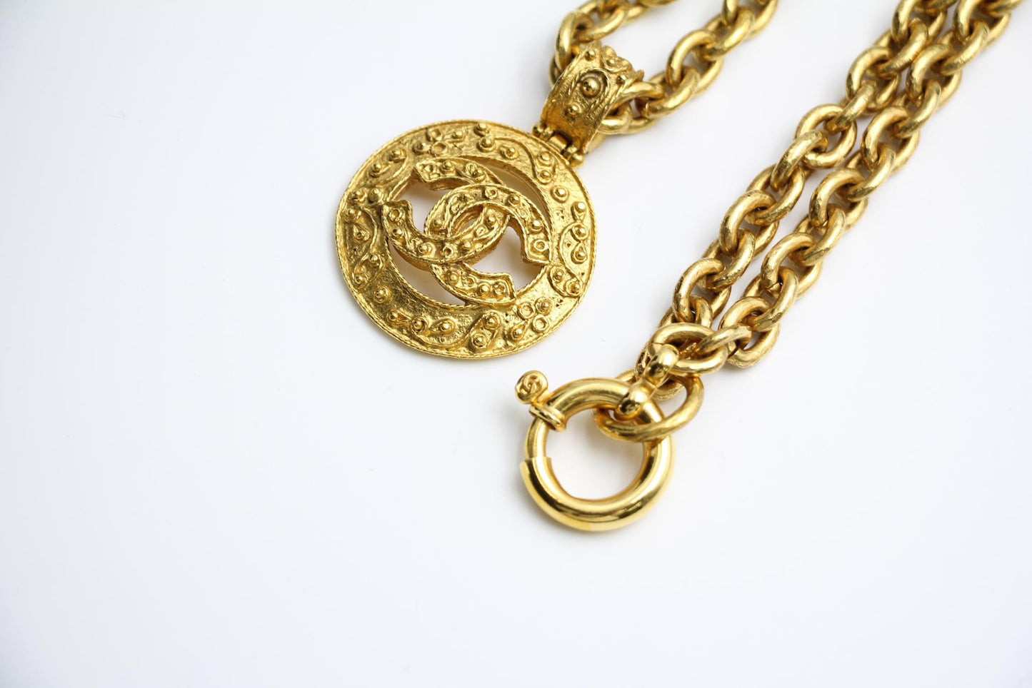 Chanel Vintage 94A Gold Plated Medal Pendant Long Necklace