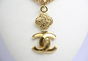 Chanel Vintage 95A Gold-Plated Plain Gold Flower Necklace