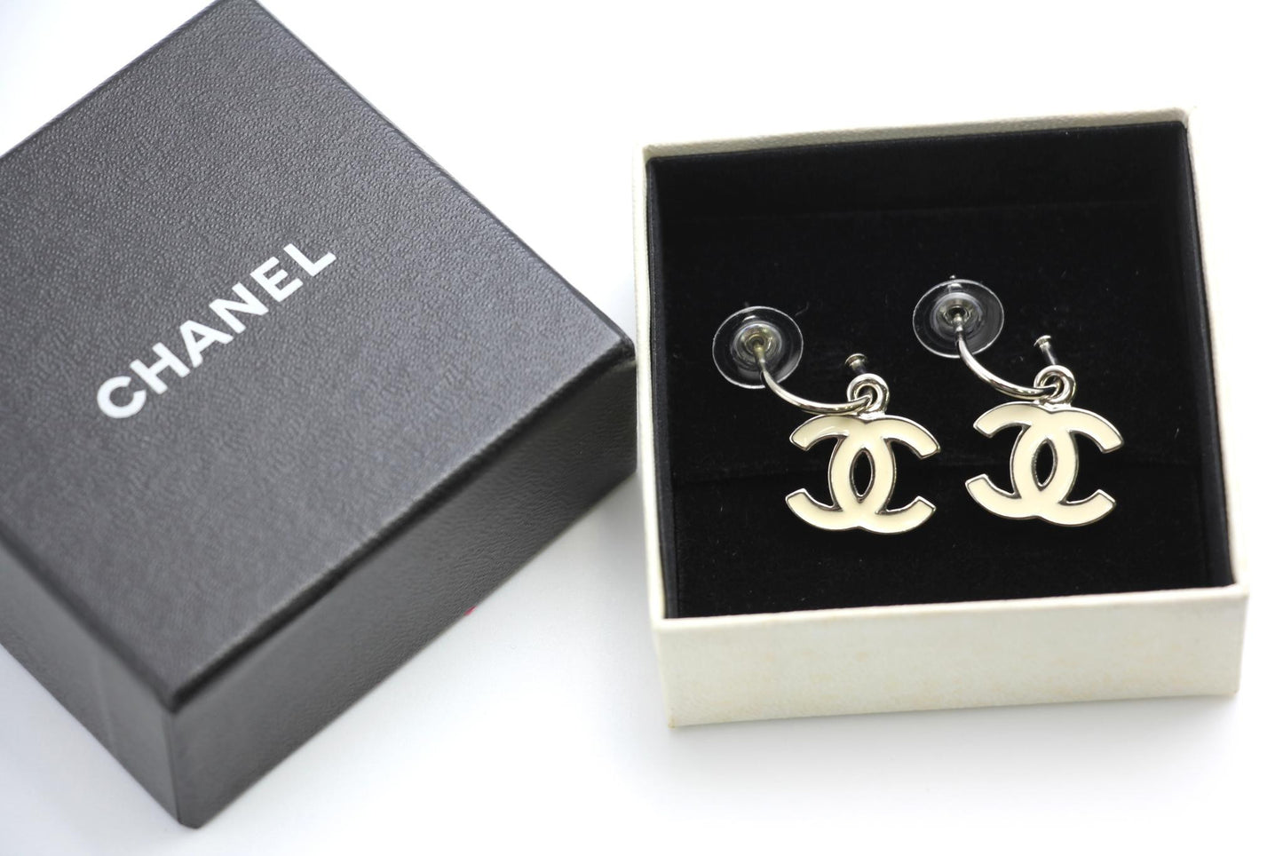 CHANEL Chanel Vintage 80S Black Gold Gold Plated Leather Waist Chain - Onesize chain - Secondhand luxury from Top Quality Luxury Designers Bag