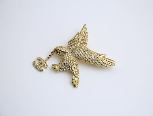 CHANEL Chanel Vintage 01P Rhinestone Eagle Fine Brooch - Onesize Fashion Jewellery - Used fashion item from Top Quality Luxury Designers Bag