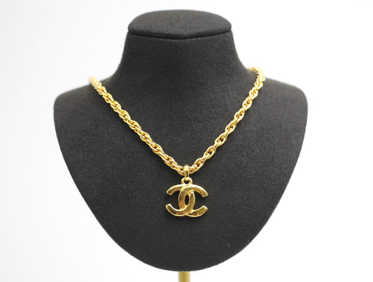 CHANEL Chanel Vintage 81 85 Gold Plated Chain Clavicle Necklace - Onesize Fashion Jewellery - Secondhand luxury from Top Quality Luxury Designers Bag