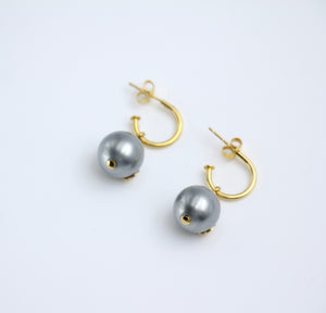 Chanel Vintage 2002 Imitation Pearl Gray Wave Dangle Earrings 1