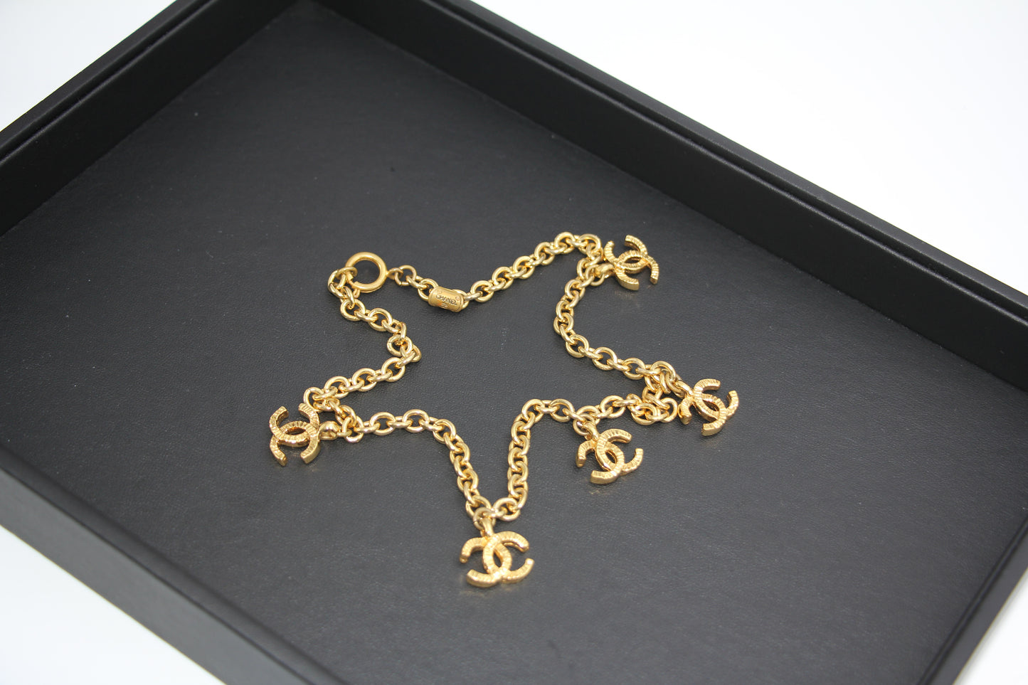 CHANEL Chanel Necklace - Onesize Fashion Jewellery - Secondhand luxury from Top Quality Luxury Designers Bag