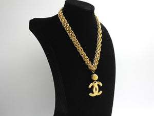 Chanel Vintage 71 80 Year Gold Plated Cc Logo Ball Pendant Necklace