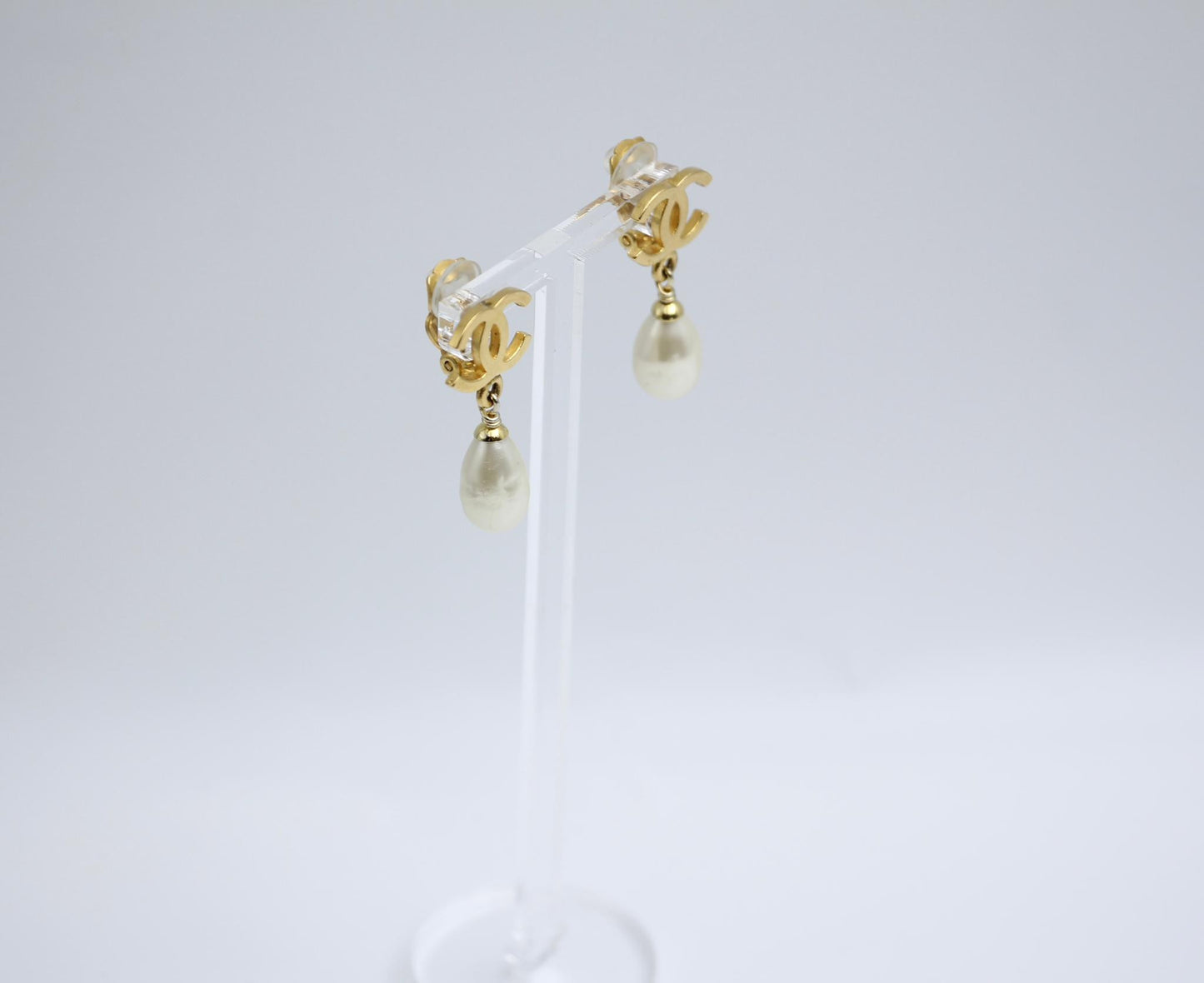 Chanel Vintage 95A Gold Plated Pearl Drop Earrings