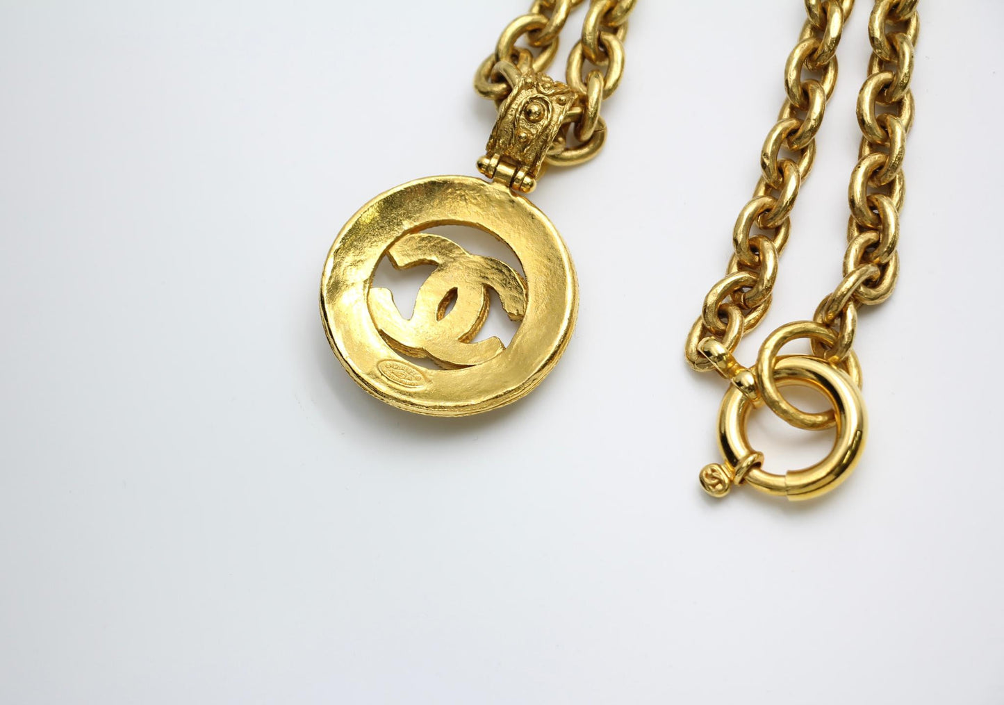 Chanel Vintage 94A Gold Plated Medal Pendant Long Necklace