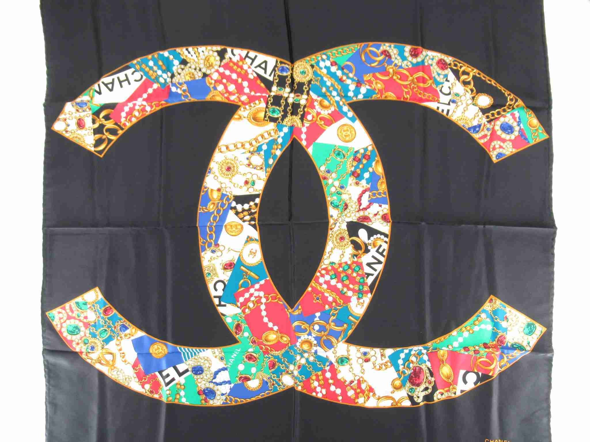 CHANEL Chanel Vintage 100 Silk Hand-Rolled Silk Scarf - Onesize Accessories - Vintage fashion from Top Quality Luxury Designers Bag