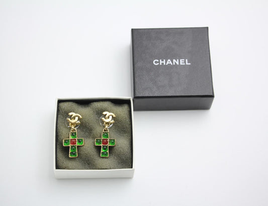 CHANEL Chanel Vintage 02P Green And Red Glass Gold-Plated Cross Earrings 1 - Onesize Fashion Jewellery - Used fashion item from Top Quality Luxury Designers Bag