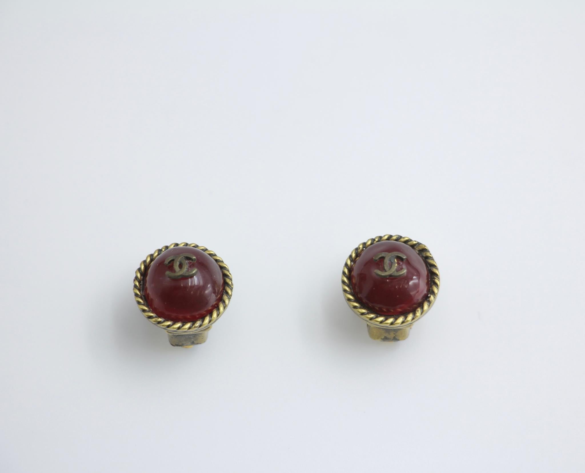 CHANEL Chanel Vintage 00A Glazed Red Vintage Round Gold Hoop Earrings - Onesize Fashion Jewellery - Used fashion item from Top Quality Luxury Designers Bag