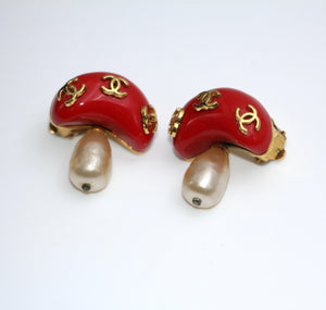 Chanel Vintage 91 Imitation Pearl Resin Red Mushroom Clip-On Earrings