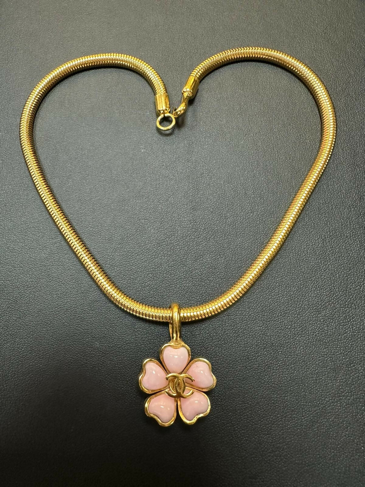 Chanel Vintage 97P Gripoix  Gold Plated Pastel Pink Camellias Pendant Necklace