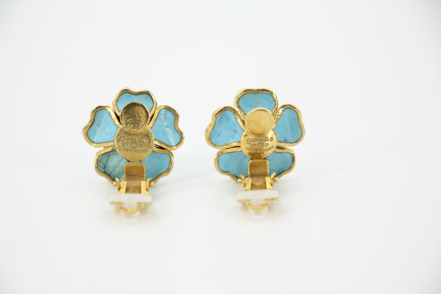 Chanel Vintage 97P Gripoix Blue Camellia Clip-on Earrings