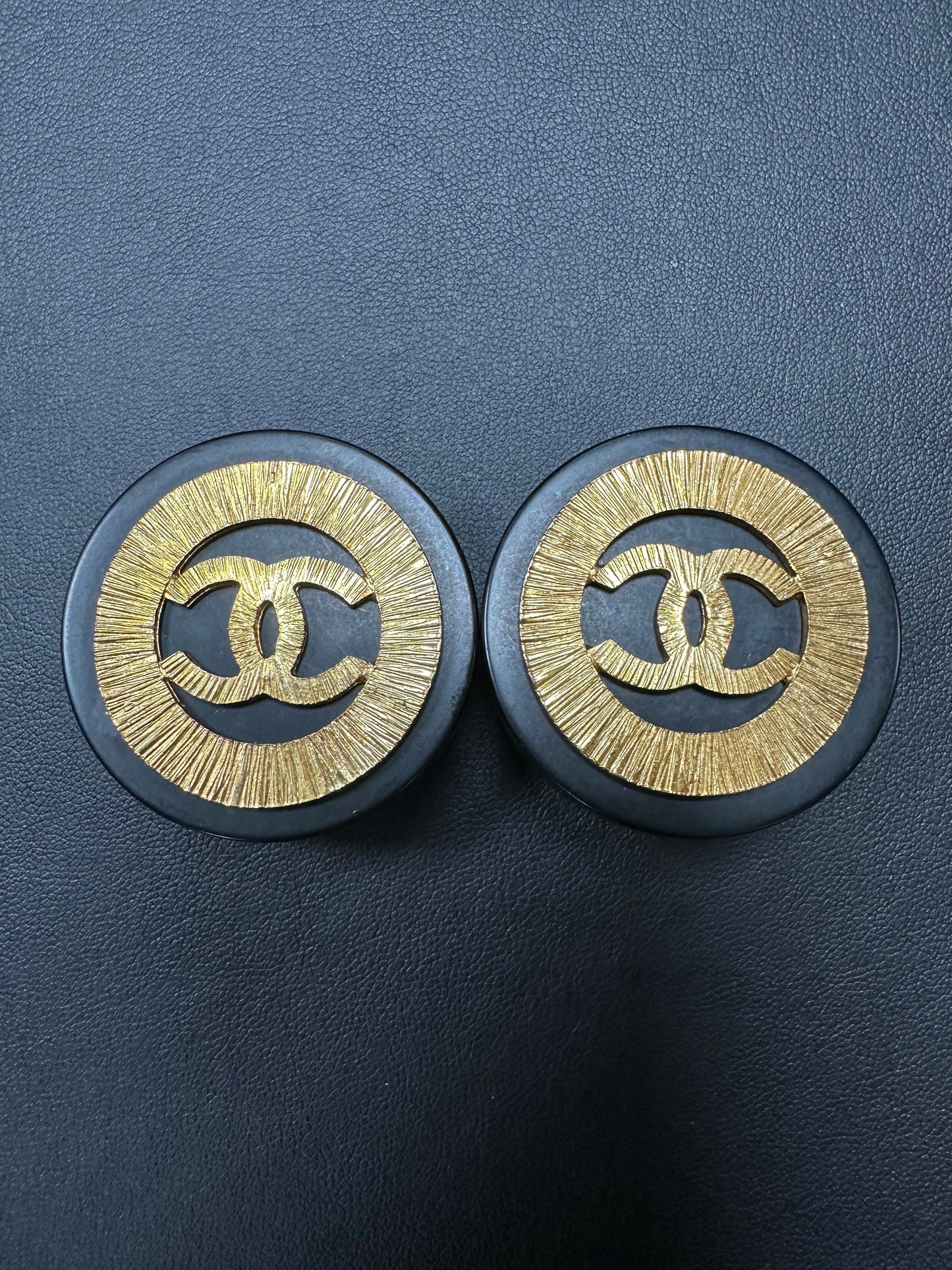 Chanel Vintage 93 Gold Plated Resin Button CC Clip-on Earrings