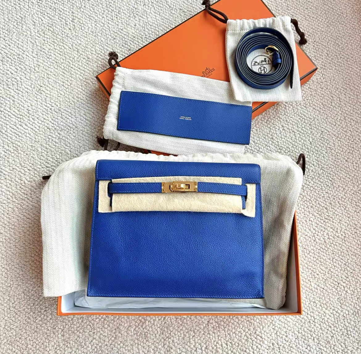 Hermès kelly danse O8 royal blue gold hardware ev leather U engraved - Danse Crossbody Bag - Secondhand luxury from Top Quality Luxury Designers Bag
