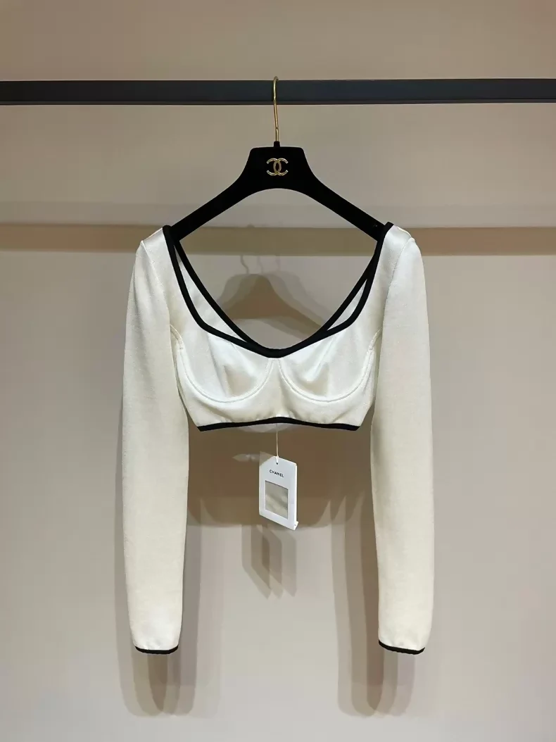 Chanel long-sleeved black and white top