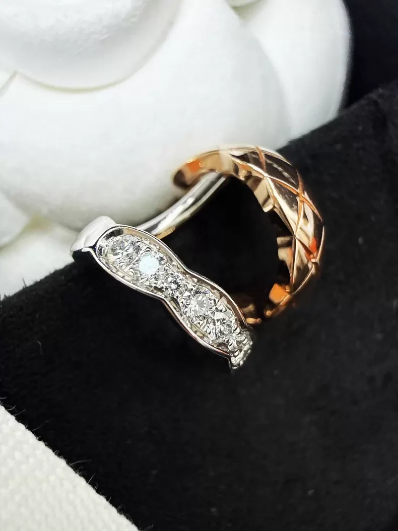 Chanel Coco Crush 18K Two-Tone Quilted Diamond-Set White Gold Single Earring