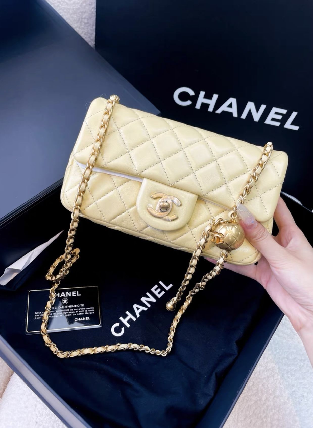 CHANEL Chanel yellow leather flap bag - One size Shoulder Bag - Used fashion item from Top Quality Luxury Designers Bag