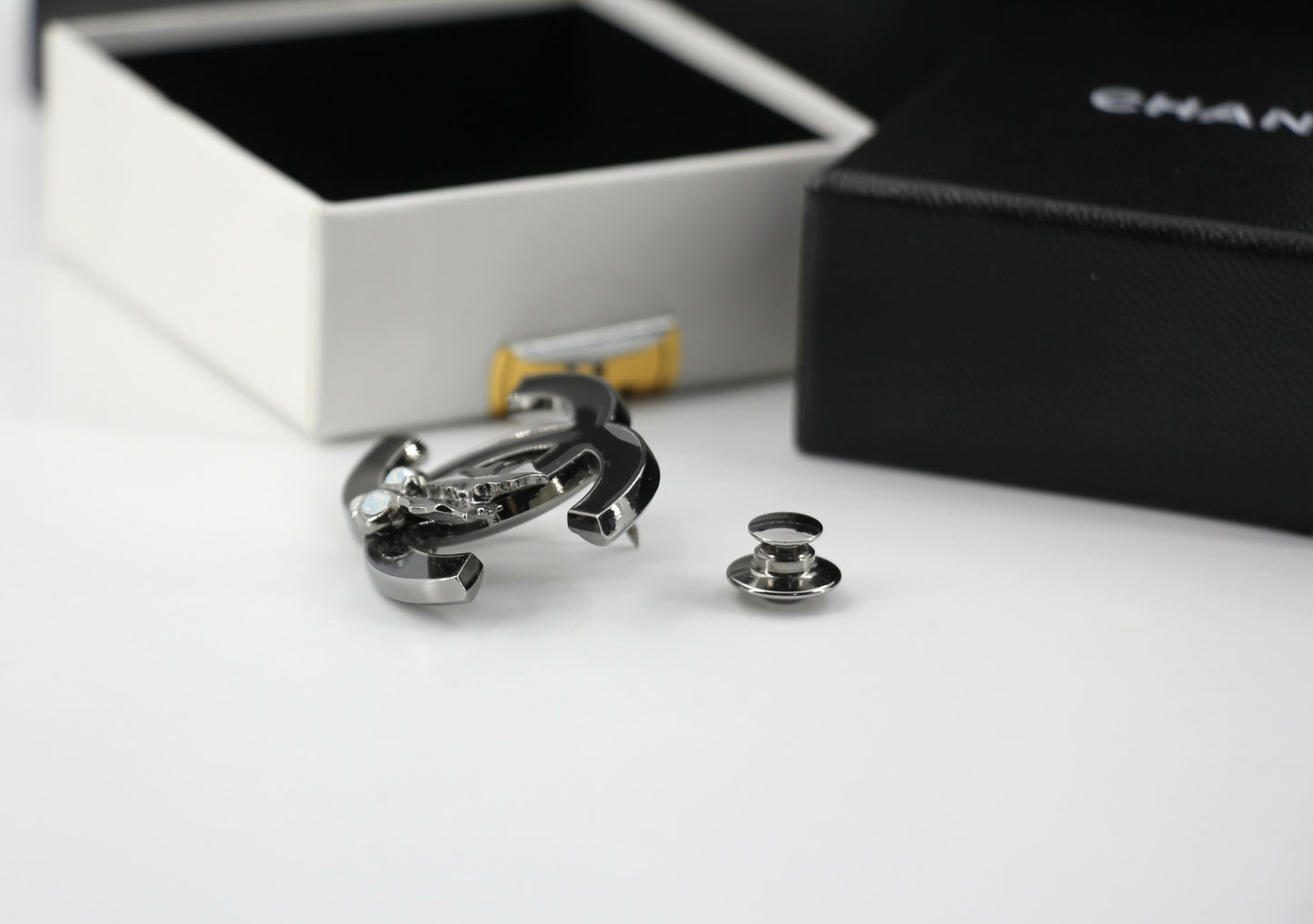 Chanel Vintage 05A Enamel Black CC Leaf Brooch