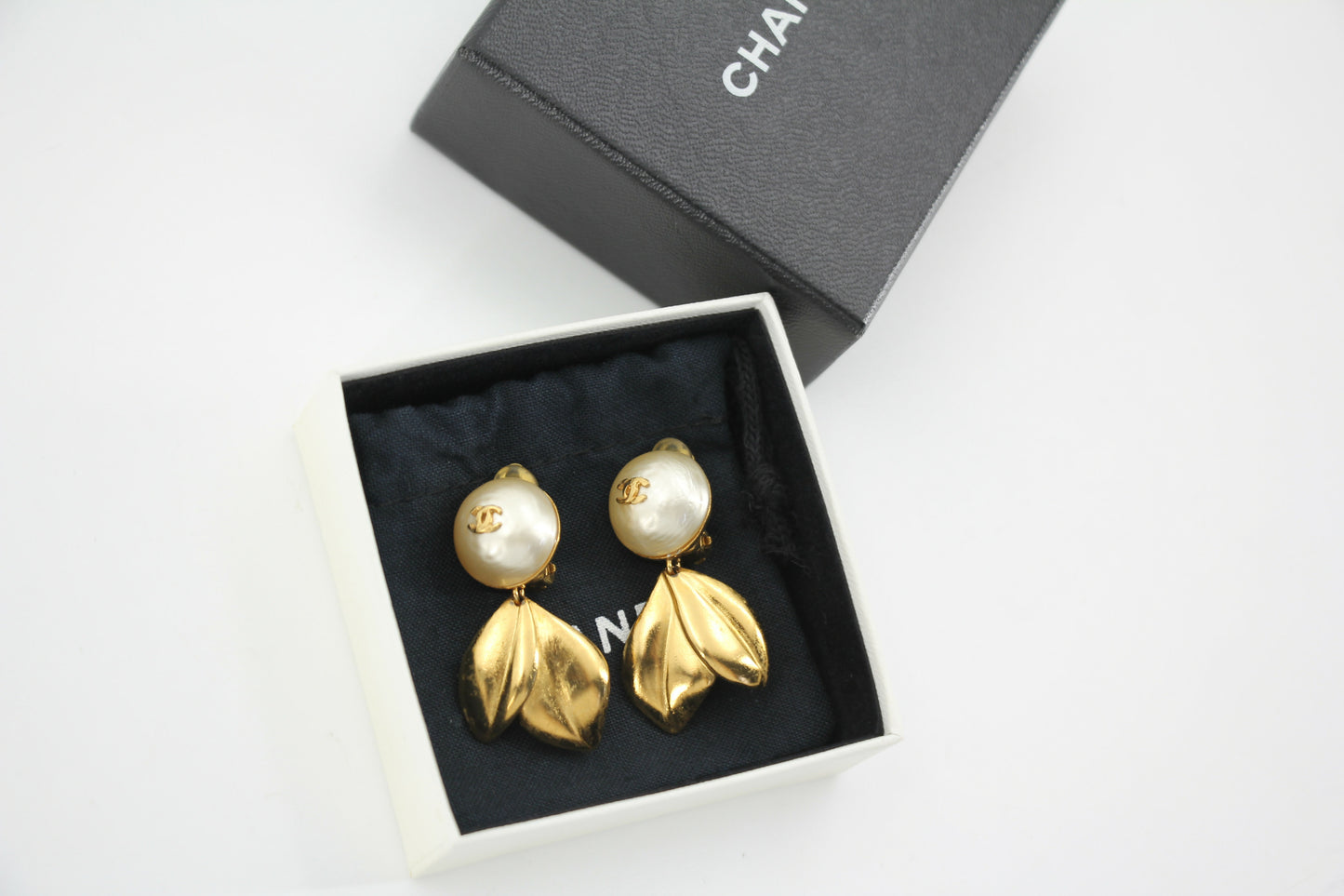 Chanel Vintage 99P Imitation Pearl Gold Leaf-Shaped Pendant Earrings