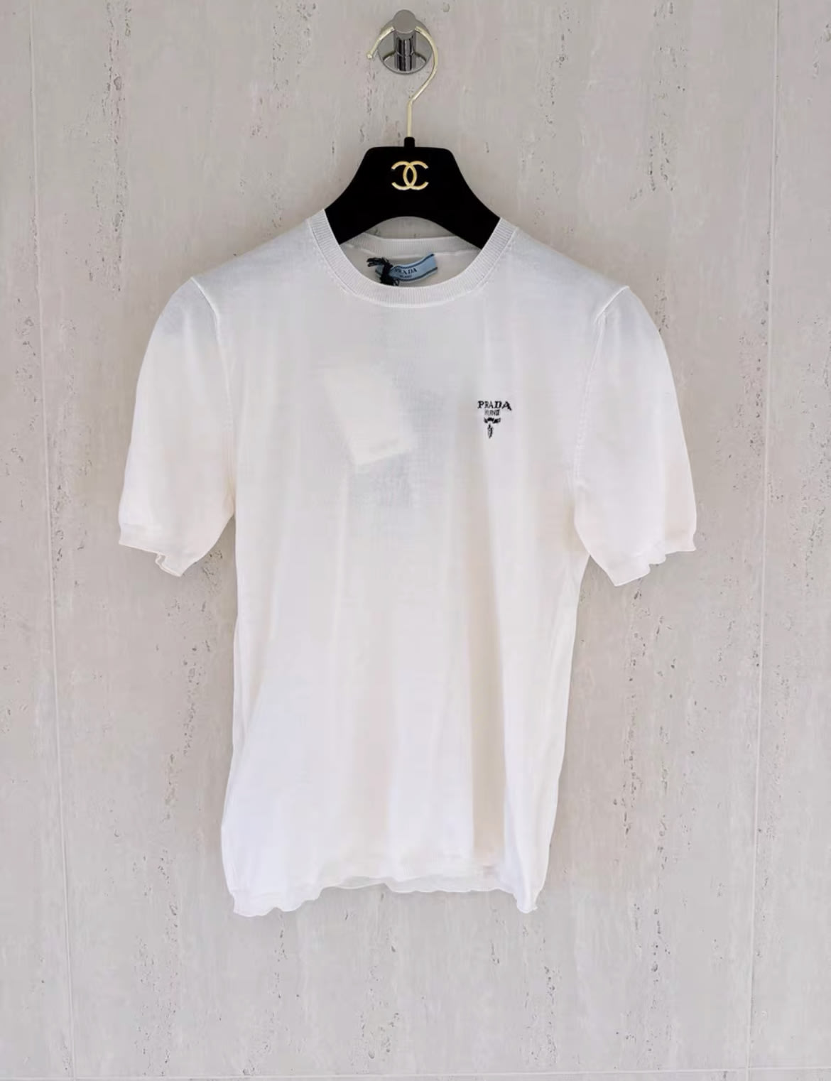 PRADA Prada 24 white knitted t-shirt size 36 - 36 Top - Vintage fashion from Top Quality Luxury Designers Bag
