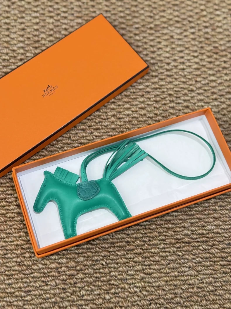 Hermes Rodeo Bag Charm PM Green Touch Milo Lambskin and Matte Alligator