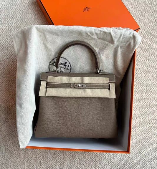 Hermès Hermes Kelly 25 Etoupe Togo Leather Palladium hardware - 25 Crossbody Bag - Secondhand luxury from Top Quality Luxury Designers Bag