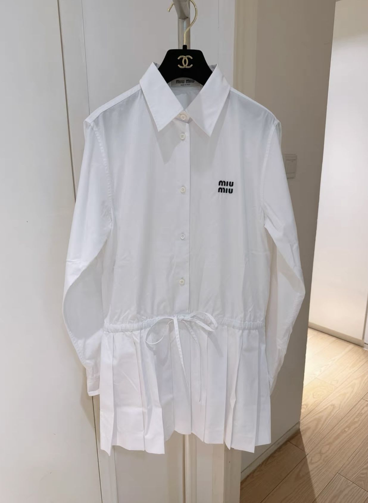 MIU MIU Miu Miu 23 new logo embroidered pleated skirt dress - 36 Dress - Used fashion item from Top Quality Luxury Designers Bag