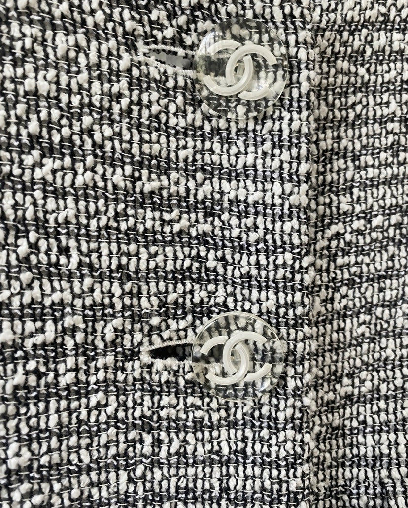 Chanel 18P Black White Ecru Boucle Tweed Fringe Jacket FR 44