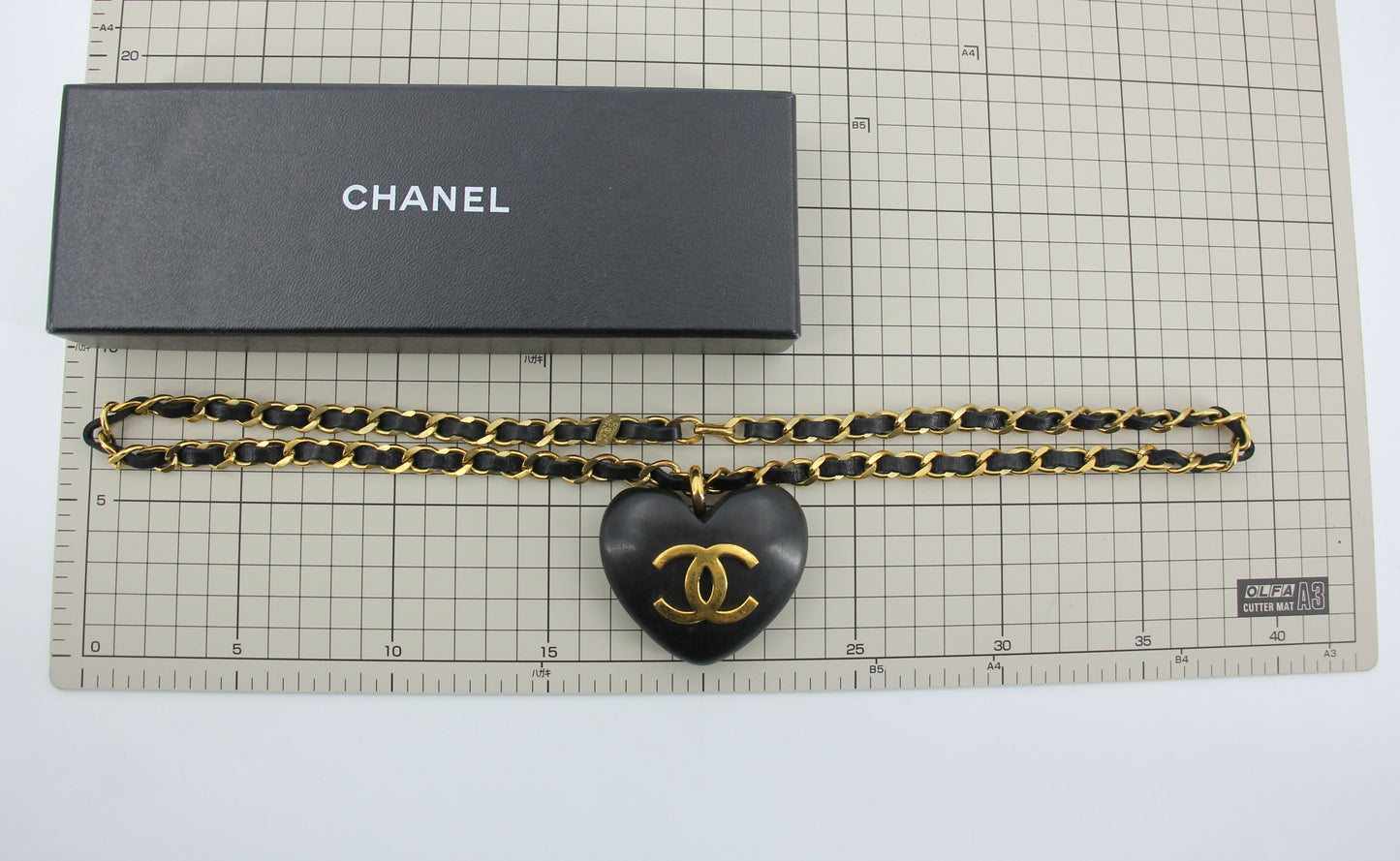 Chanel Vintage 91 Wooden Heart CC Leather Chain Necklace