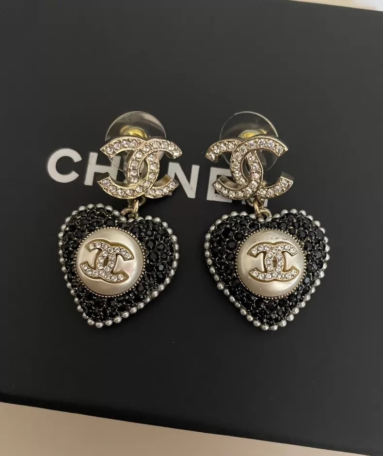 Chanel earrings with heart motif