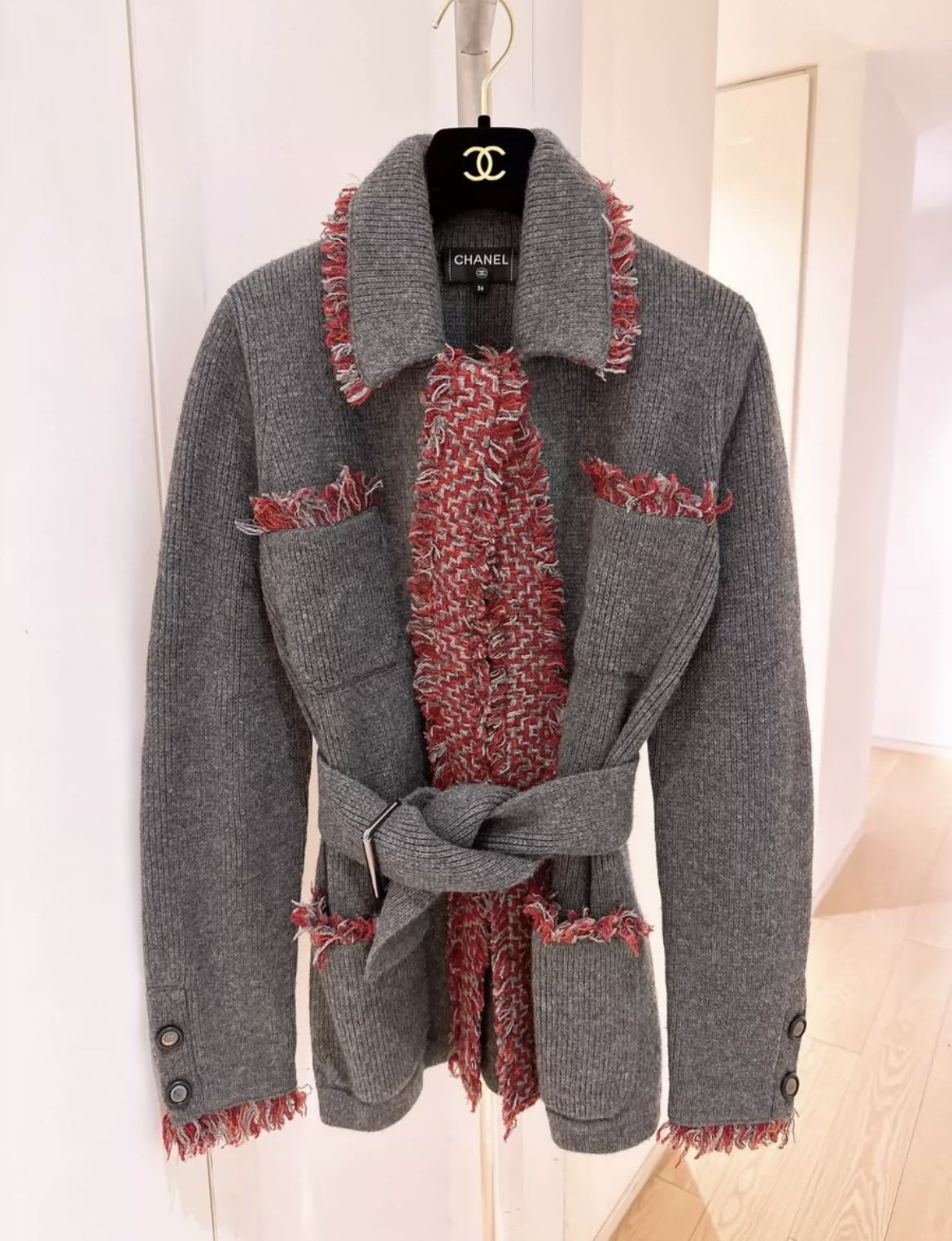 CHANEL Chanel Limited Edition Ski Sweater Jacket - 36 Jacket - Used fashion item from Top Quality Luxury Designers Bag