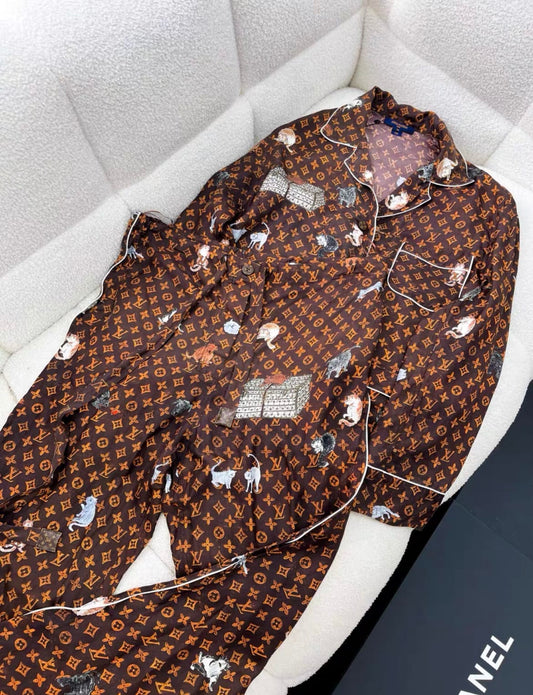 LOUIS VUITTON Louis Vuitton silk pyjamas set size 36 - Small Shirt - Used fashion item from Top Quality Luxury Designers Bag