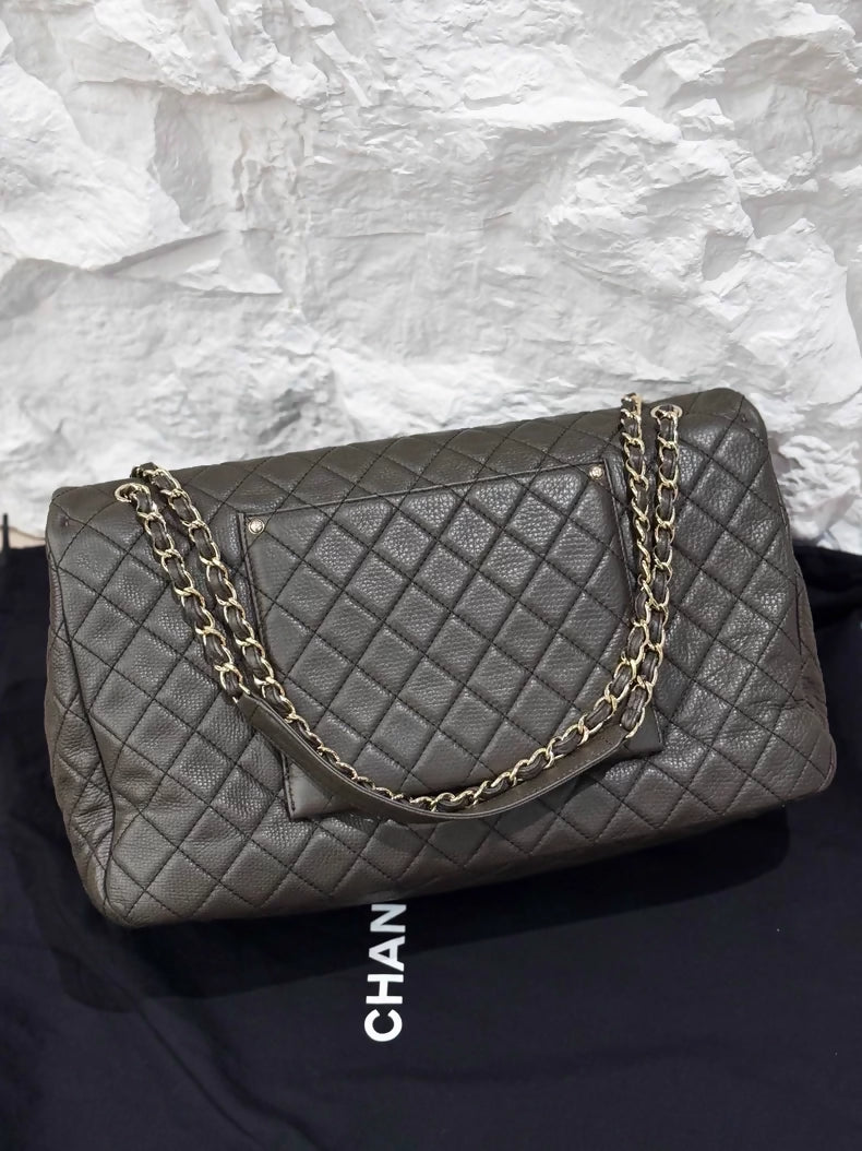 Chanel Maxi flap bag CF large grey-green airport bag