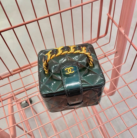 CHANEL Chanel Vanity Case Micro Mini 90s Vintage Green Rare Patent Clutch - Length 11, width 10, height 8 Clutch Bag - Vintage fashion from Top Quality Luxury Designers Bag