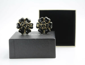 Chanel Vintage 02A Gripoix Shiny Black Large Camellia Clip-on Earrings