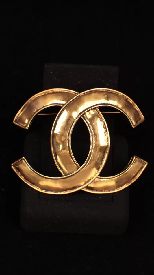 Chanel Plain Gold CC Brooch
